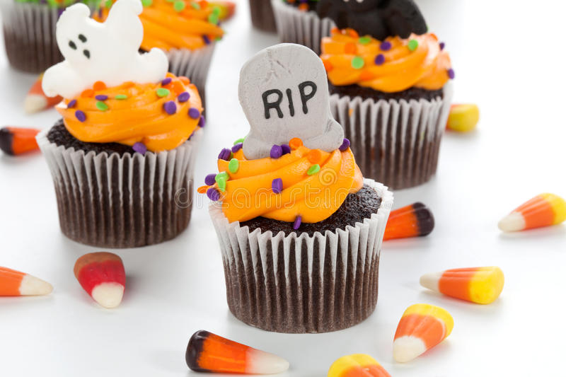 Candy corn cupcakes